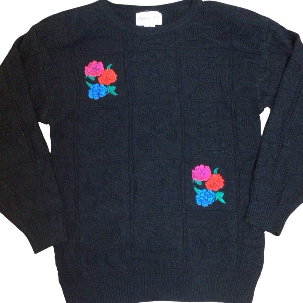Andrea Gayle Vintage Black Knit Sweater Size S Floral Embroidered Pullover Retro